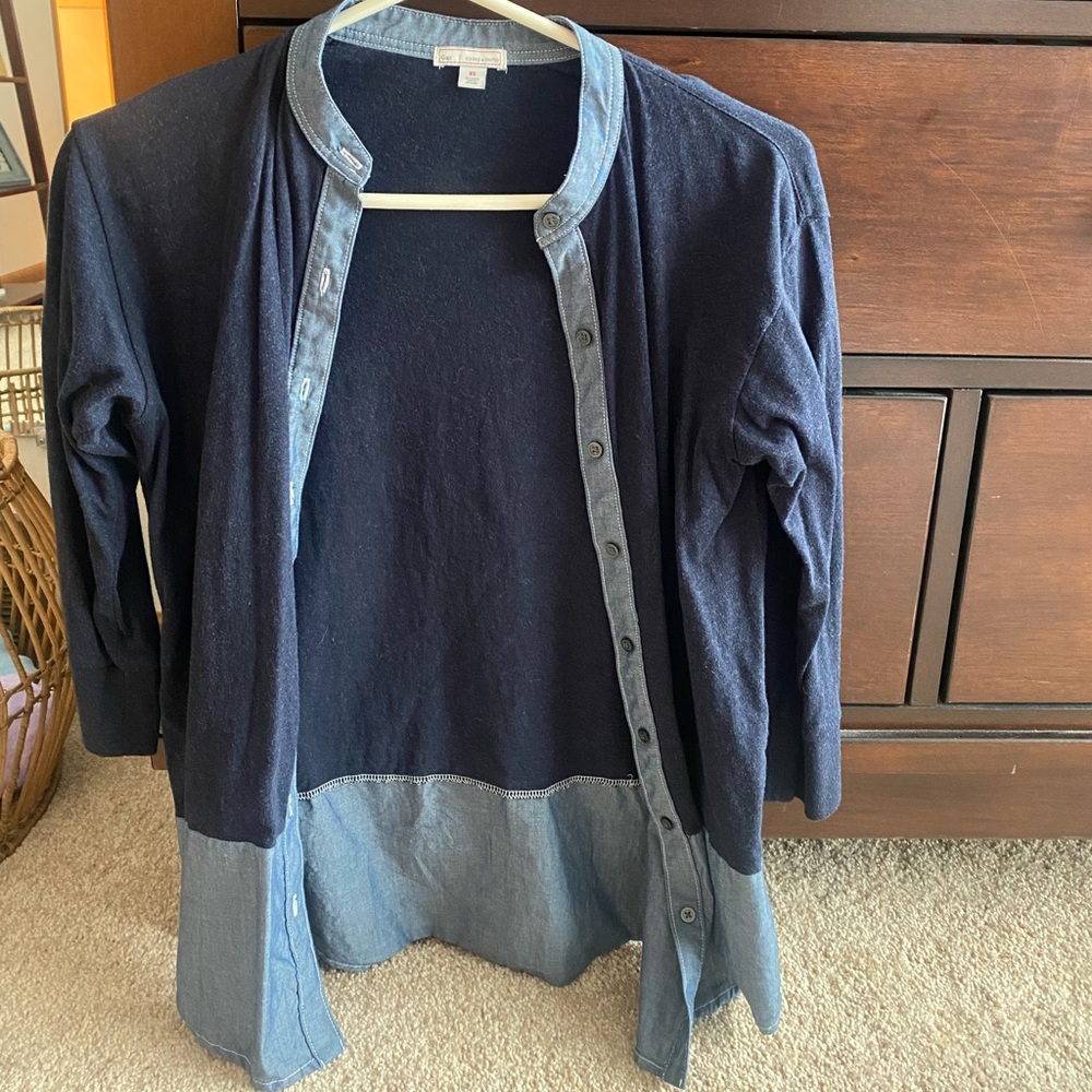 GAP Button Down